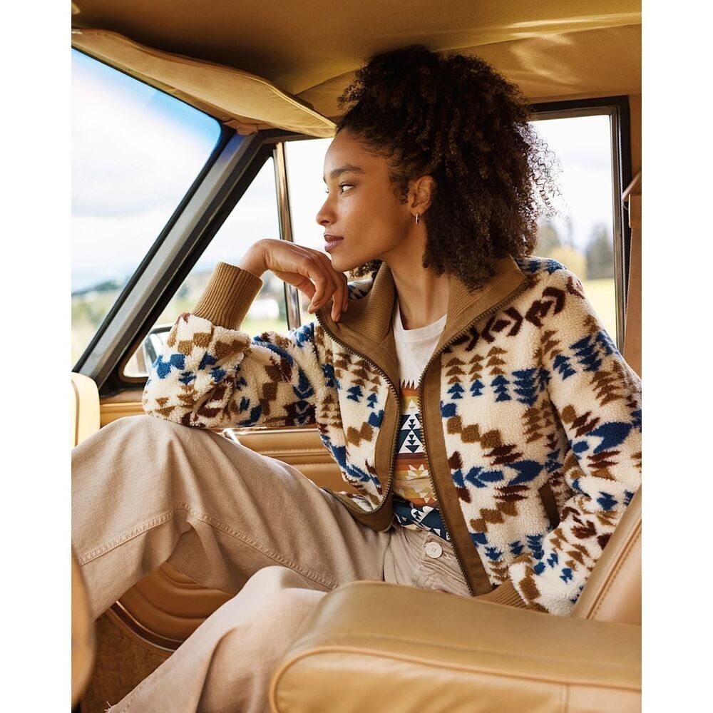Cozy Aztec-Print Zip Jacket - Beige & Blue